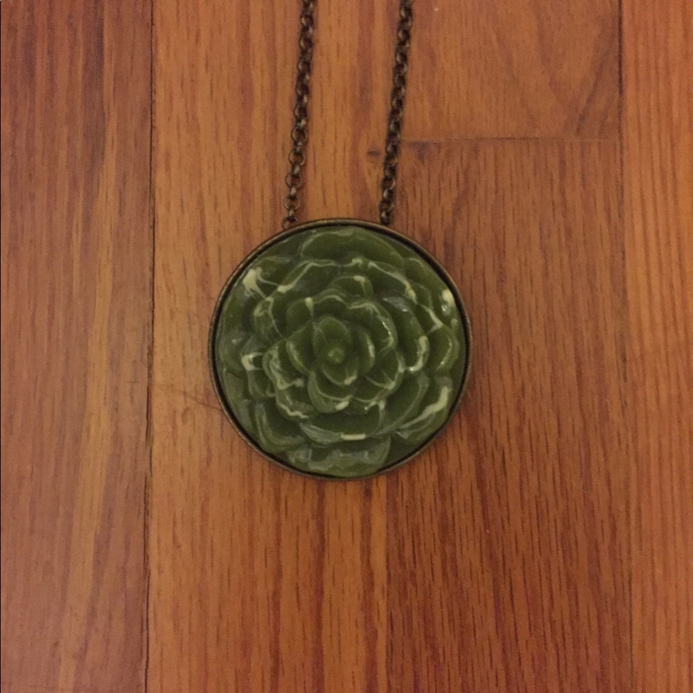 Green Long Flower Necklace